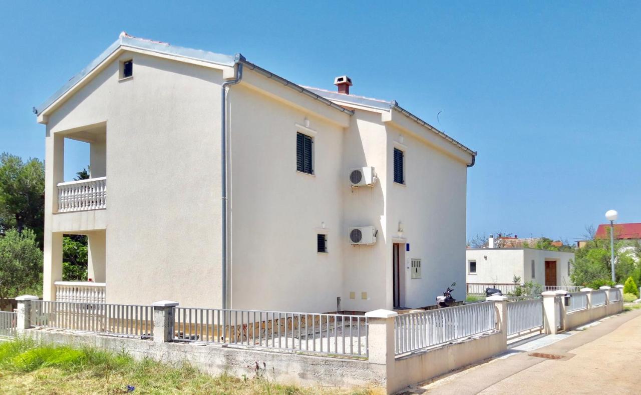 Apartment Pepa Starigrad Paklenica Eksteriør bilde