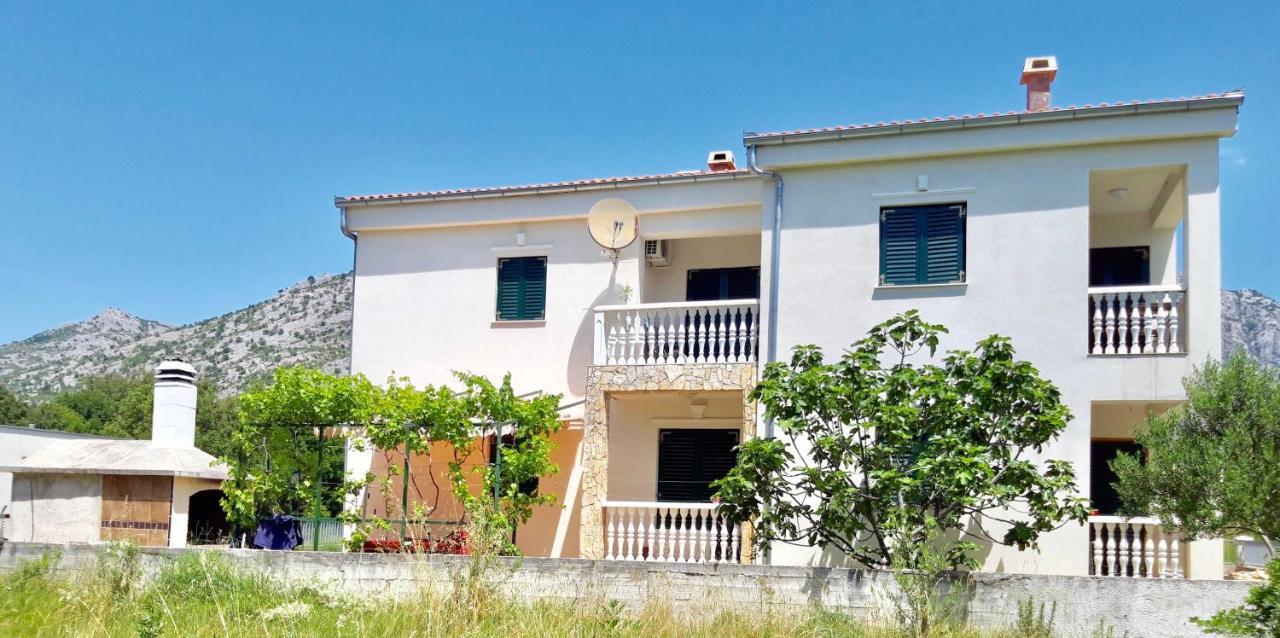 Apartment Pepa Starigrad Paklenica Eksteriør bilde