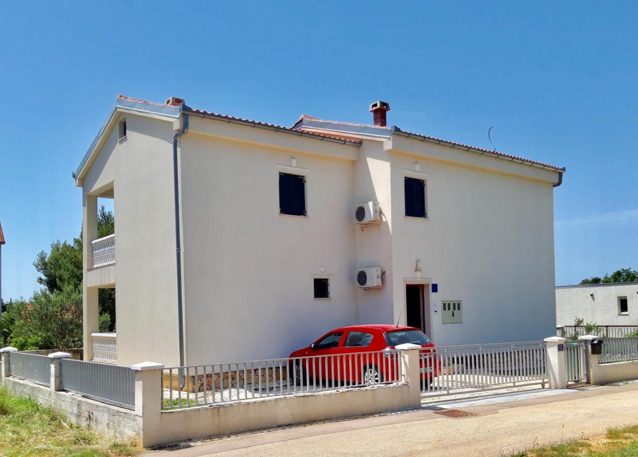 Apartment Pepa Starigrad Paklenica Eksteriør bilde